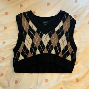 argyle cropped vest